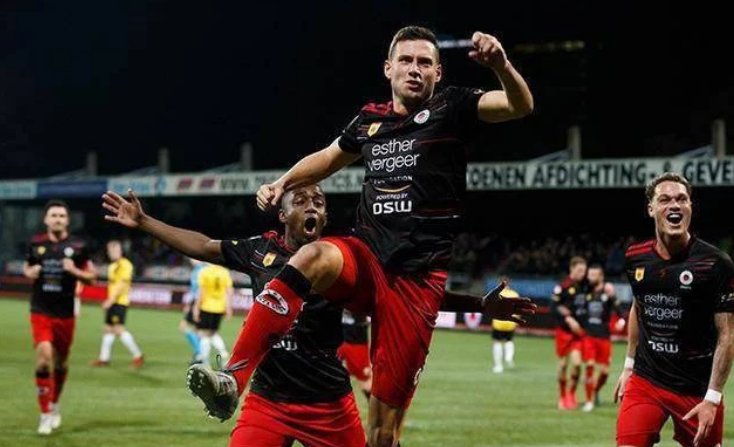 4世界中学 4世界中学