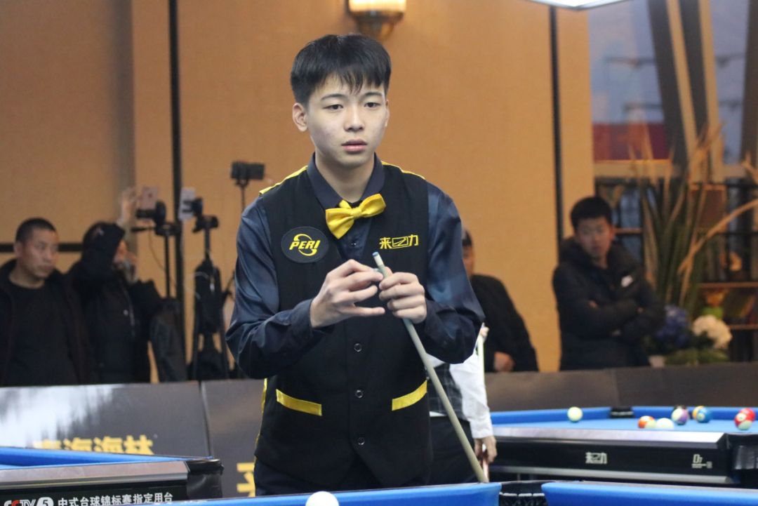 称赞他是 称赞他是