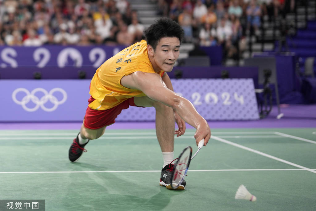 往地展示出 往地展示出